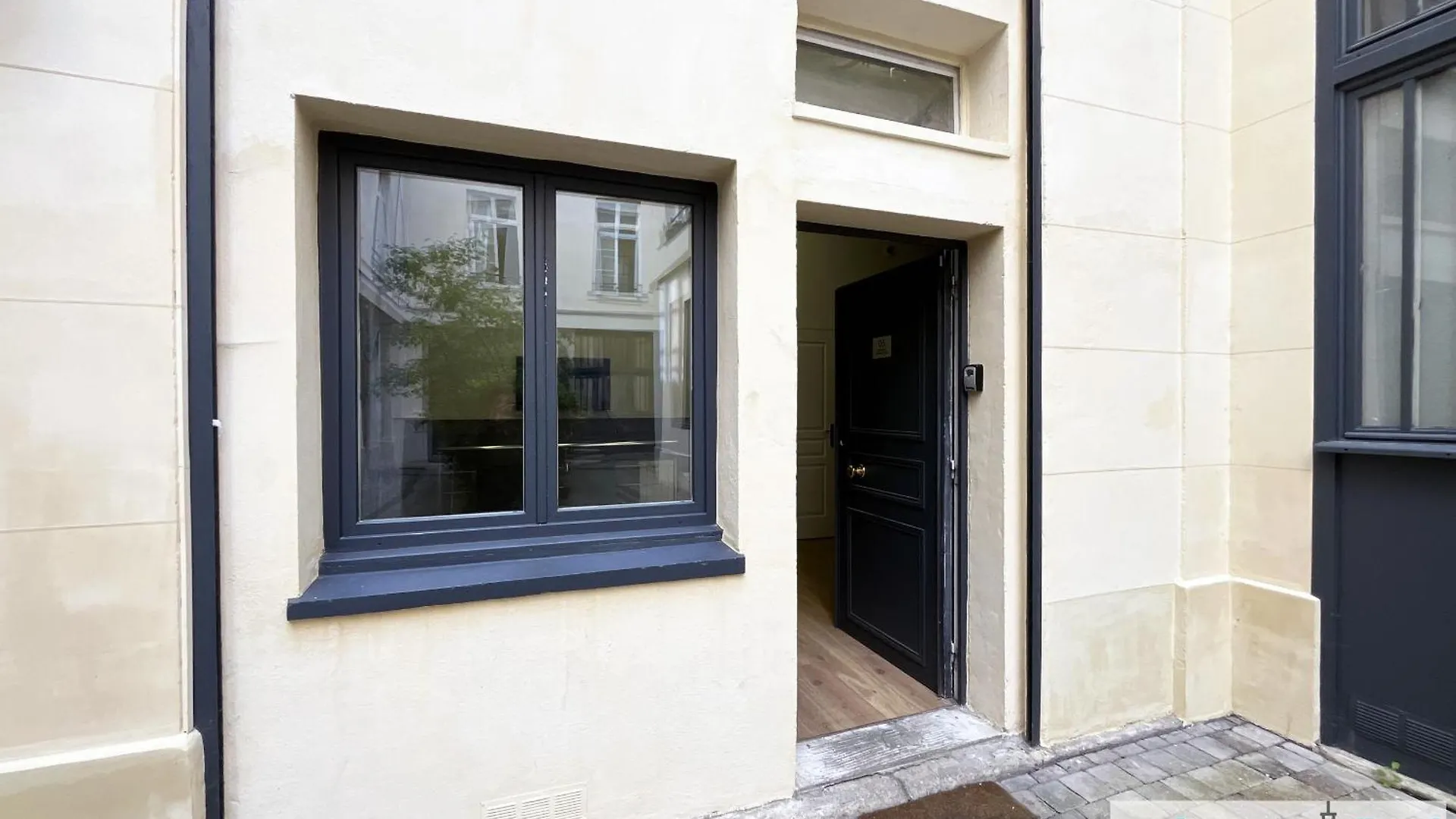 05 - Parisian Design Loft *