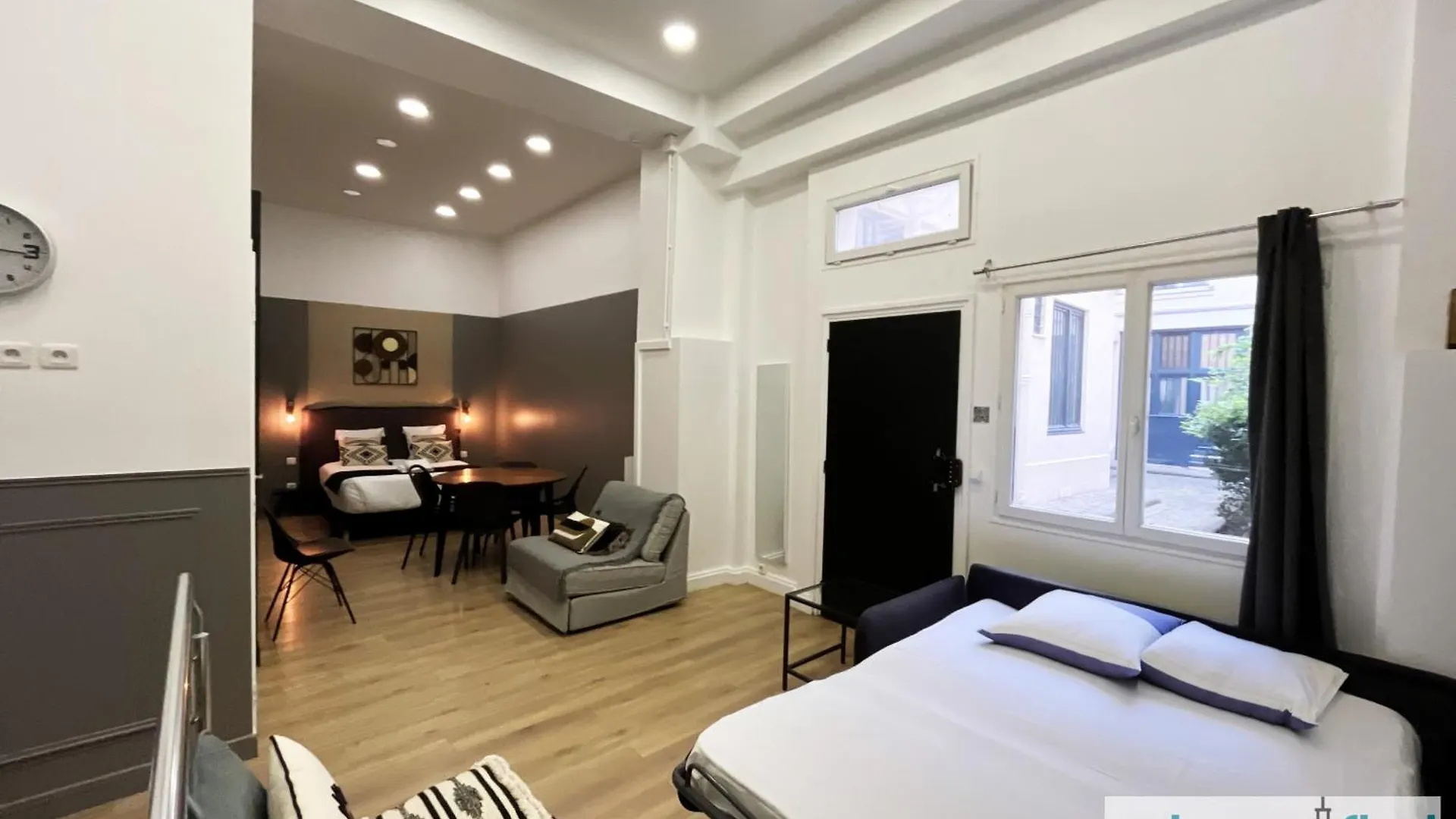 05 - Parisian Design Loft *