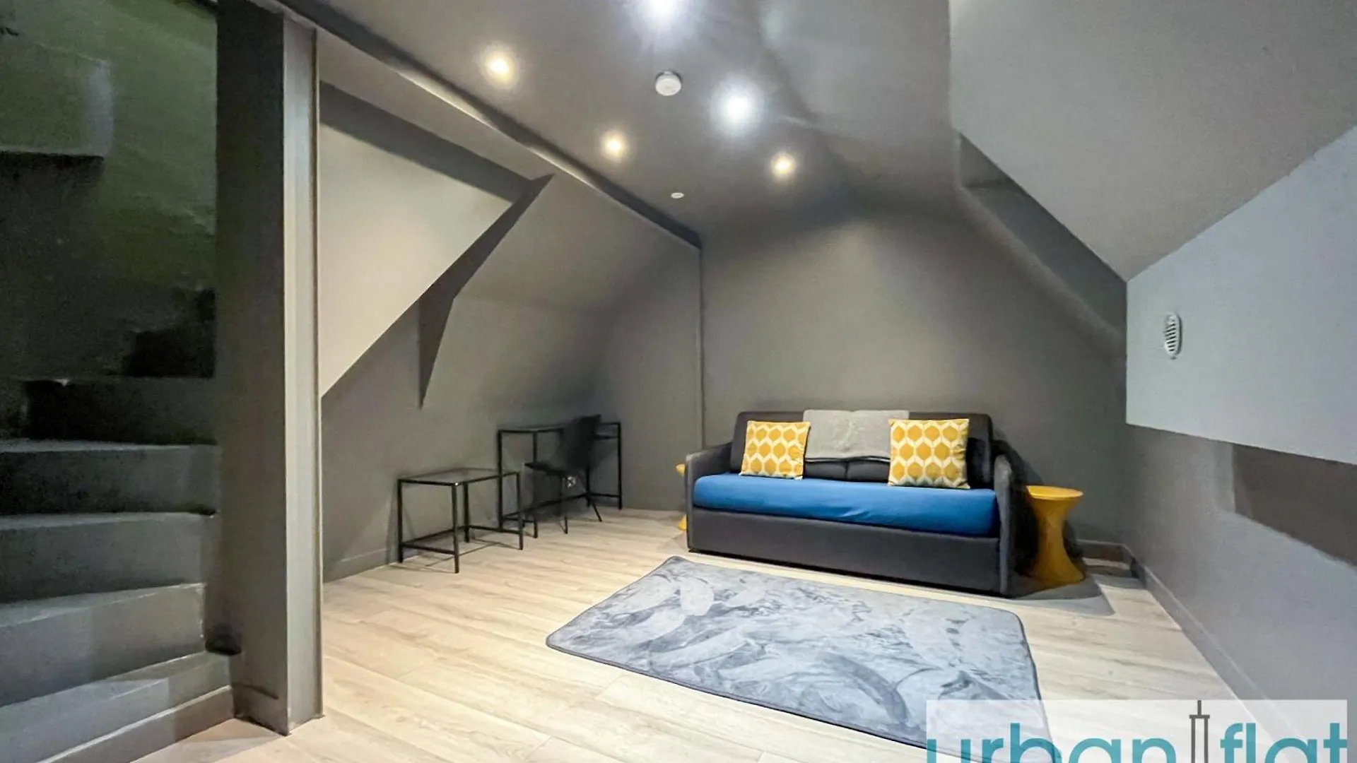 05 - Parisian Design Loft *